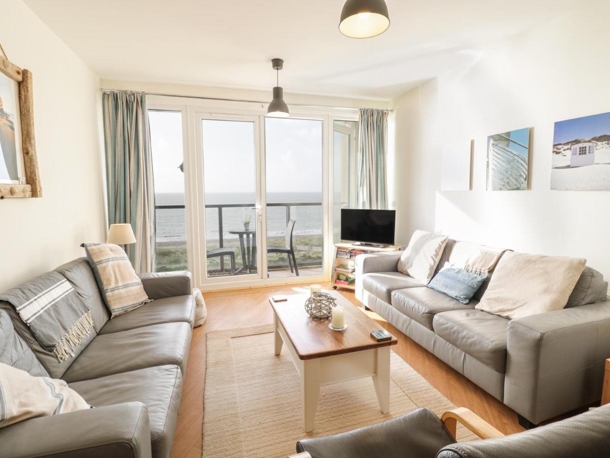 12 West End Point Apartment Pwllheli Bagian luar foto